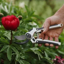 Eversharp: Secateurs ~ All Purpose - Alton Garden Centre 8 Eversharp: Secateurs ~ All Purpose - Alton Garden Centre -Konstsmidy Shop 0001 Kent Stowe Eversharp Bypass Secateurs 70100536 Lifestyle 3 RT TPI rgb
