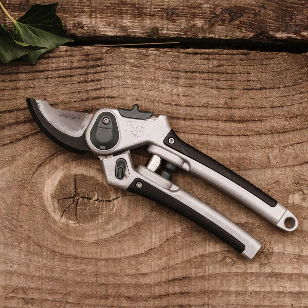 Eversharp: Secateurs ~ All Purpose - Alton Garden Centre 4 Eversharp: Secateurs ~ All Purpose - Alton Garden Centre - Image 2