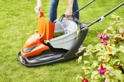 Flymo Easi-Glide 330 13" Electric Hover Lawnmower - Alton Garden Centre 12 Flymo Easi-Glide 330 13" Electric Hover Lawnmower - Alton Garden Centre -Konstsmidy Shop 01 01 04 EasiGlidePlus 300V