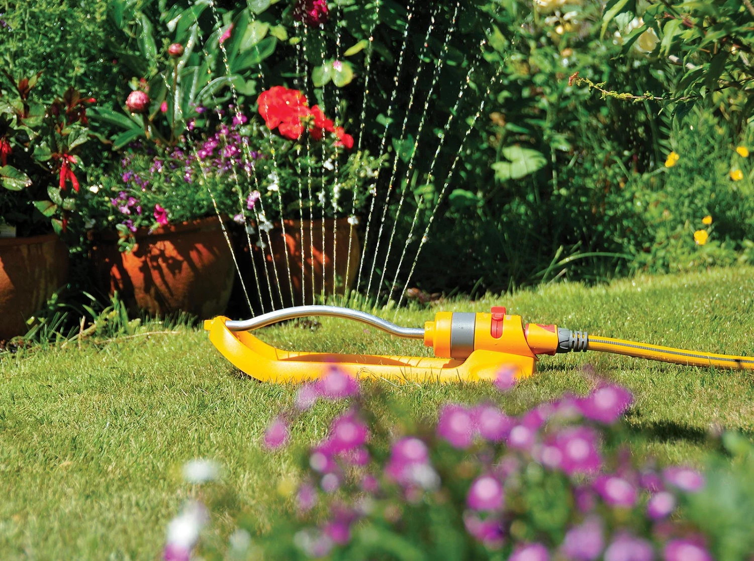 Hozelock Rectangular Sprinkler Plus (2974) - Alton Garden Centre 6 Hozelock Rectangular Sprinkler Plus (2974) - Alton Garden Centre - Image 4