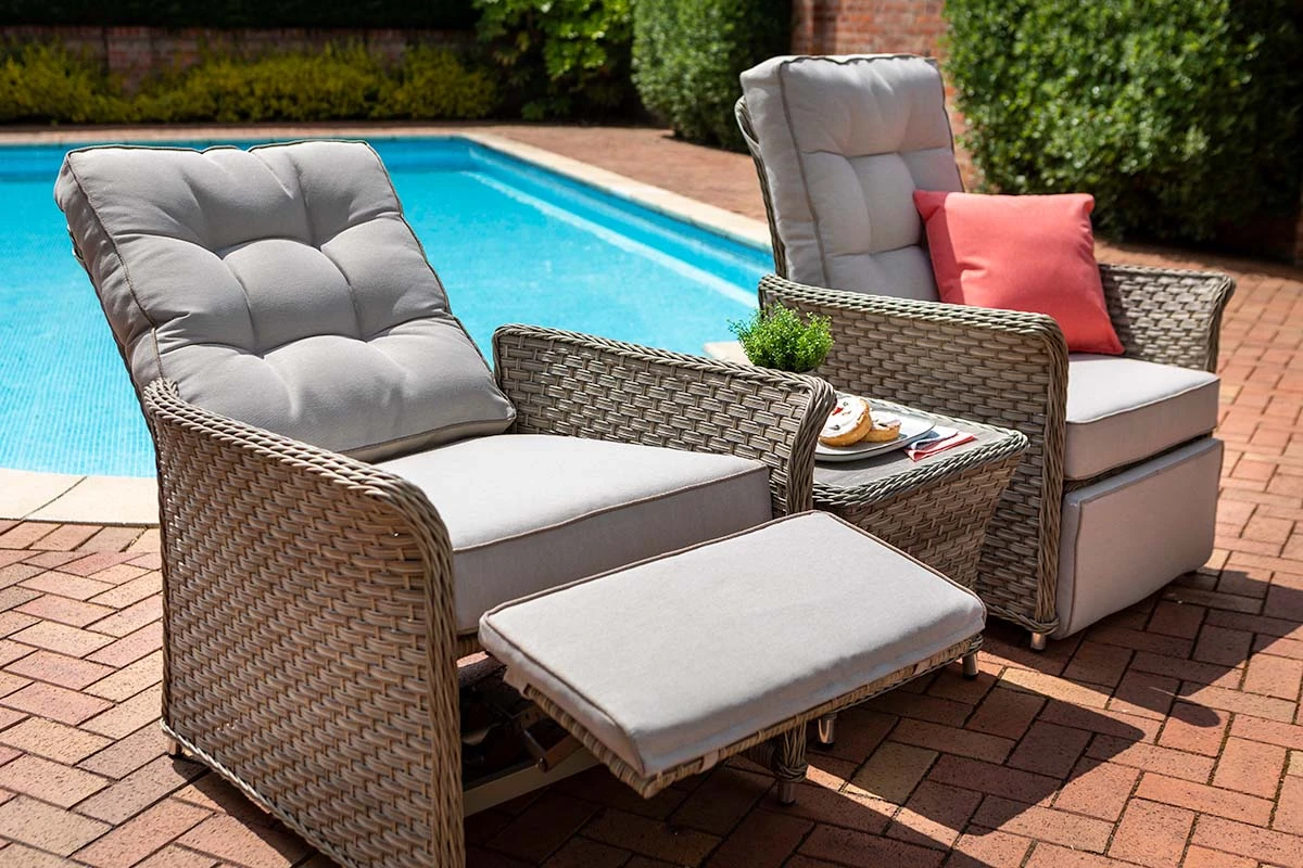 Hartman - Henley Gravity Relaxer Companion Set - Alton Garden Centre 4 Hartman - Henley Gravity Relaxer Companion Set - Alton Garden Centre - Image 2