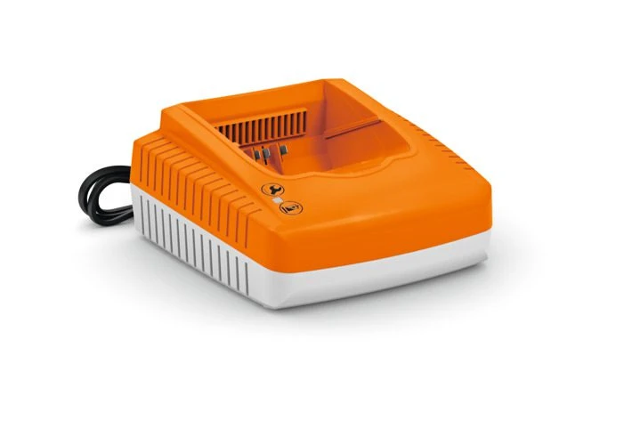STIHL AL 500 Fast Battery Charger (High Speed) - Alton Garden Centre 2 STIHL AL 500 Fast Battery Charger (High Speed) - Alton Garden Centre