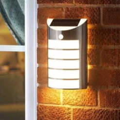 Smart Solar Welcome Light, Warm White PIR 100L - Alton Garden Centre