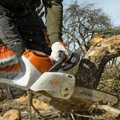 STIHL MSA 220 C-BQ 14" Cordless Chainsaw TOOL ONLY - Alton Garden Centre 10 STIHL MSA 220 C-BQ 14" Cordless Chainsaw TOOL ONLY - Alton Garden Centre -Konstsmidy Shop 78848d9b548544c194b2a4b17e77835f