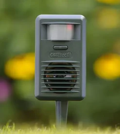 CATFree: Ultrasonic Cat Deterrent - Alton Garden Centre 7 CATFree: Ultrasonic Cat Deterrent - Alton Garden Centre -Konstsmidy Shop CatFree product image 1