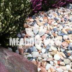 Meadow View Flamingo Pebbles - Alton Garden Centre -Konstsmidy Shop Flamingo Pebbles In Situ 2 copy1508250289