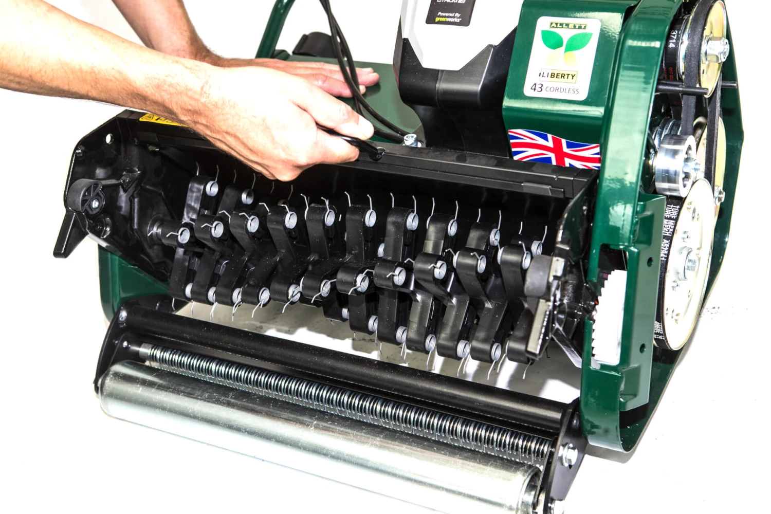 Allett Liberty 43 17" Battery Cylinder Lawnmower - Alton Garden Centre 10 Allett Liberty 43 17" Battery Cylinder Lawnmower - Alton Garden Centre - Image 8