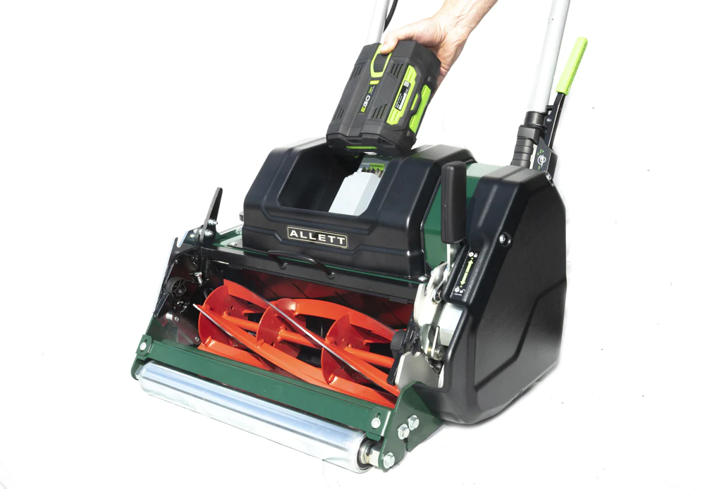Allett Stirling 51 20" Battery Cylinder Mower With 5AH Battery & Rapid Charger - Alton Garden Centre 6 Allett Stirling 51 20" Battery Cylinder Mower With 5AH Battery & Rapid Charger - Alton Garden Centre - Image 4