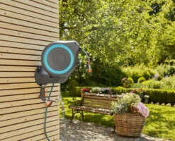Gardena Wall-Mounted Hose Box RollUp S, 15m - Alton Garden Centre -Konstsmidy Shop VI 142457 1