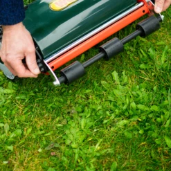 Webb Hand Push Cylinder Lawn Mower With Roller 30cm (12″) - Alton Garden Centre 5 Webb Hand Push Cylinder Lawn Mower With Roller 30cm (12″) - Alton Garden Centre -Konstsmidy Shop WEH30 11 2048x2048 1
