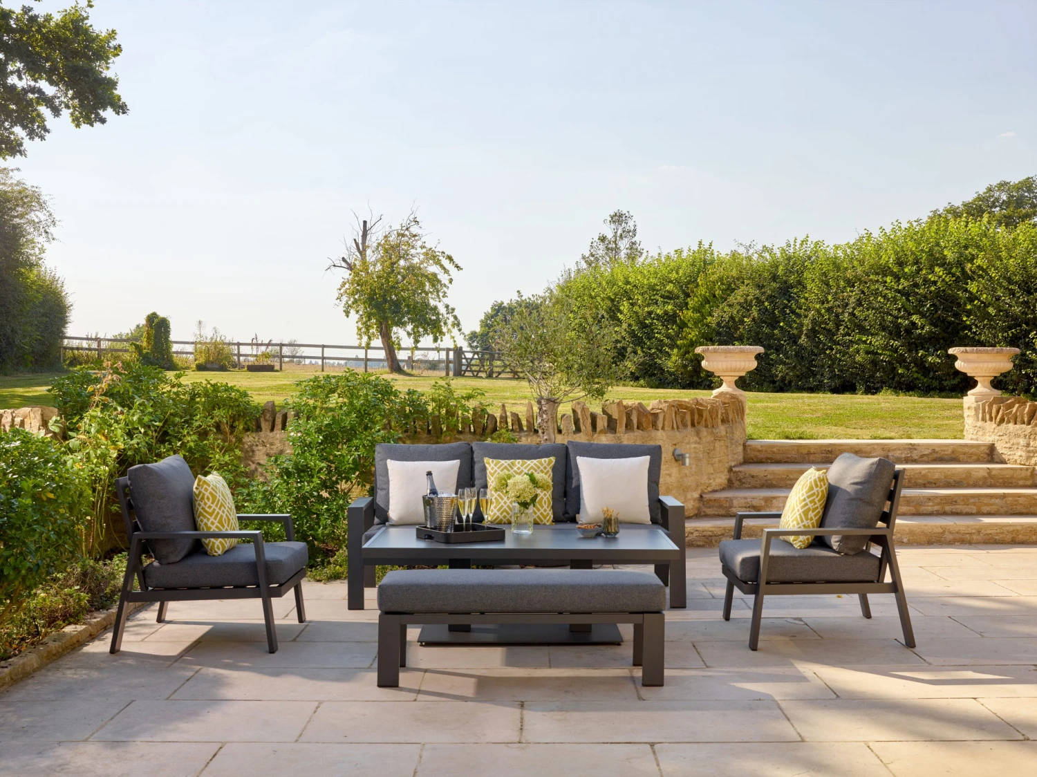 Bramblecrest - Amsterdam 3 Seat Sofa Set - Alton Garden Centre 4 Bramblecrest - Amsterdam 3 Seat Sofa Set - Alton Garden Centre - Image 2