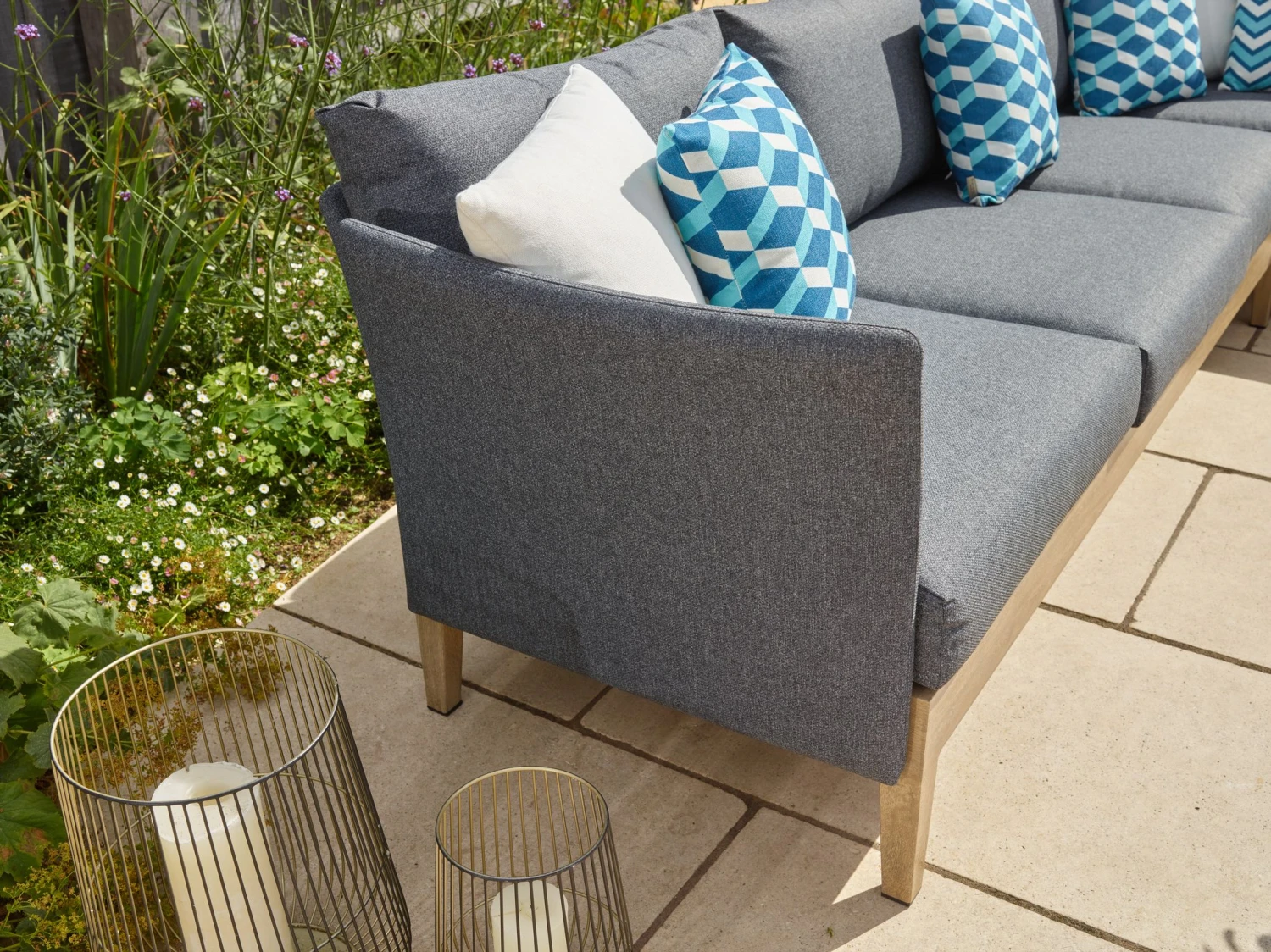 Bramblecrest - Volterra Lounge Set - Alton Garden Centre 4 Bramblecrest - Volterra Lounge Set - Alton Garden Centre - Image 2