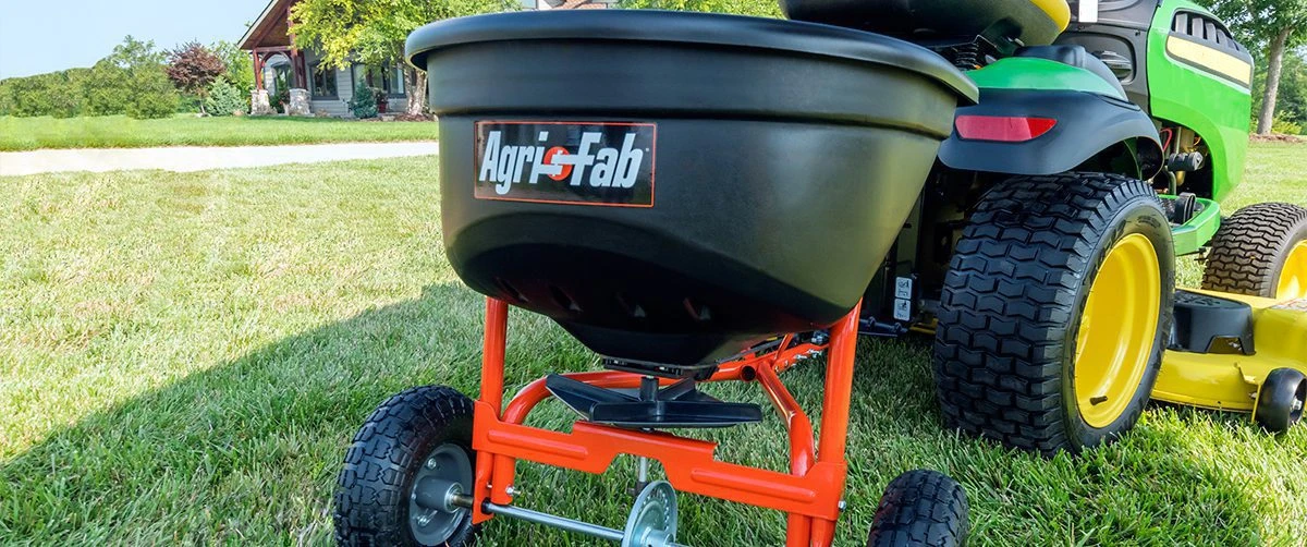 Agri-Fab Towed Lawn Spreader - Alton Garden Centre 4 Agri-Fab Towed Lawn Spreader - Alton Garden Centre - Image 2