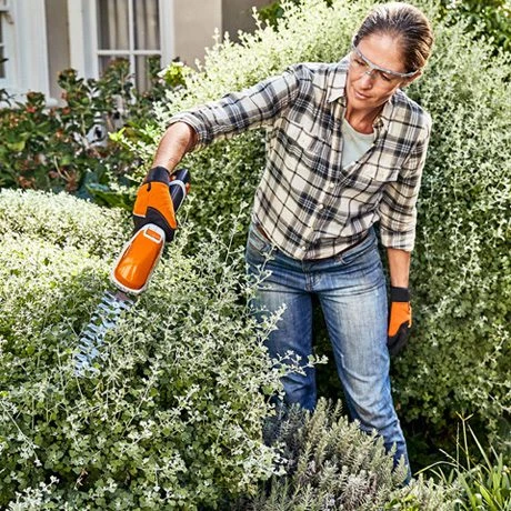 STIHL HSA 26 Cordless Garden Shears - Alton Garden Centre 7 STIHL HSA 26 Cordless Garden Shears - Alton Garden Centre - Image 5
