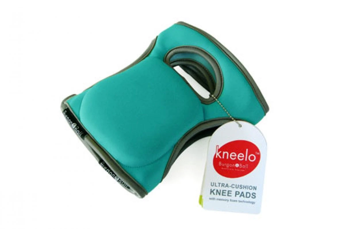 Burgon And Ball Ultra Cushion Knee Pads- Eucalyptus - Alton Garden Centre 3 Burgon And Ball Ultra Cushion Knee Pads- Eucalyptus - Alton Garden Centre