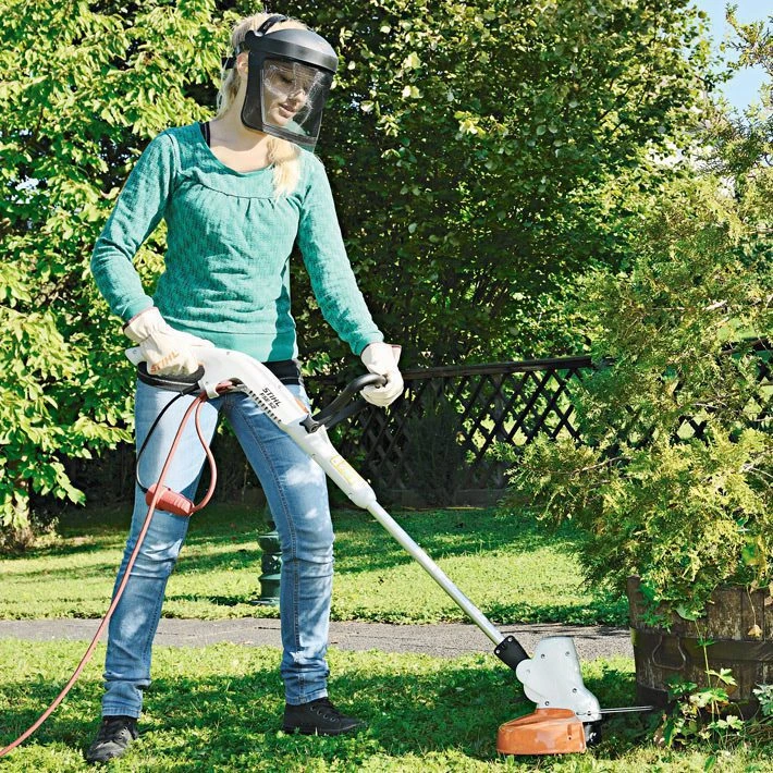 STIHL FSE 52 Electric Line Trimmer - Alton Garden Centre 4 STIHL FSE 52 Electric Line Trimmer - Alton Garden Centre - Image 2